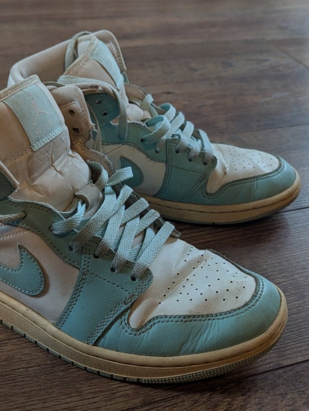 Nike Air Jordan 1 Mid Tropical Twist - Women's 9.5